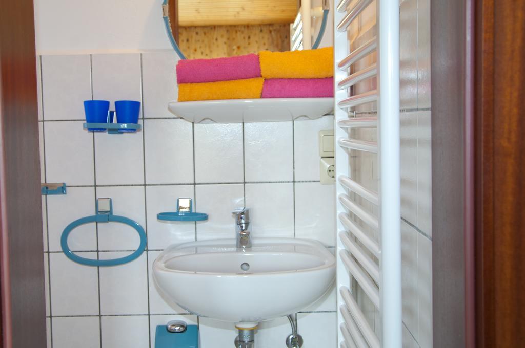 Ferien Unterm Reetdach In Goehren Goehren (Ruegen) Ngoại thất bức ảnh