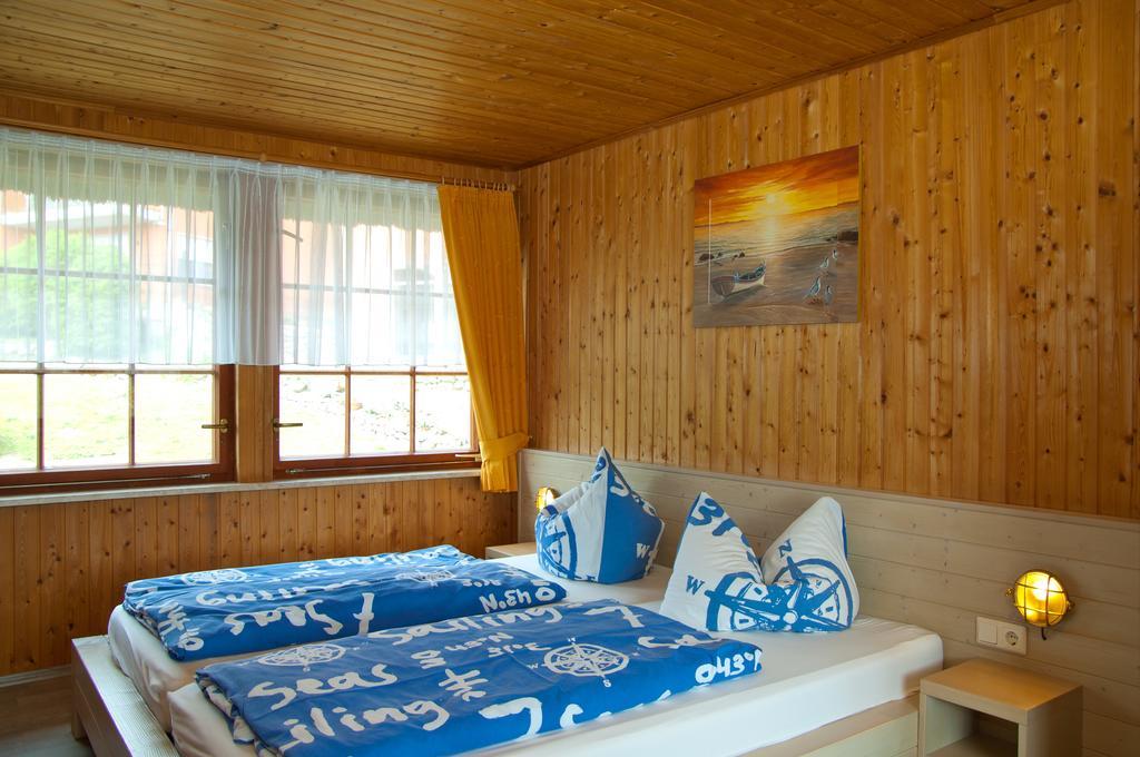 Ferien Unterm Reetdach In Goehren Goehren (Ruegen) Ngoại thất bức ảnh