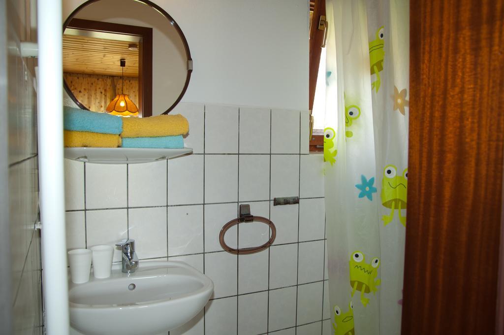 Ferien Unterm Reetdach In Goehren Goehren (Ruegen) Ngoại thất bức ảnh